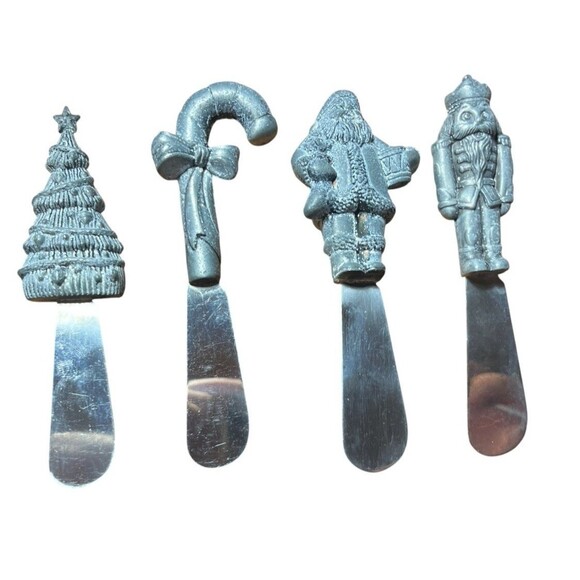 Wallace Silversmiths Pewter Set of 4 Christmas Spreader Knives Cheese Butter - Picture 1 of 2